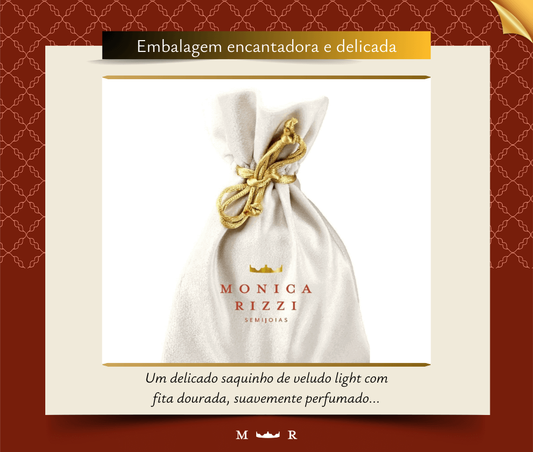 Colar de Coração escrito Mãe com 3 micro pontos de zirconias banhado em ouro 18k cordão